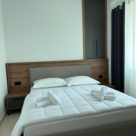 Gael Luxury Apartment Berat Bagian luar foto