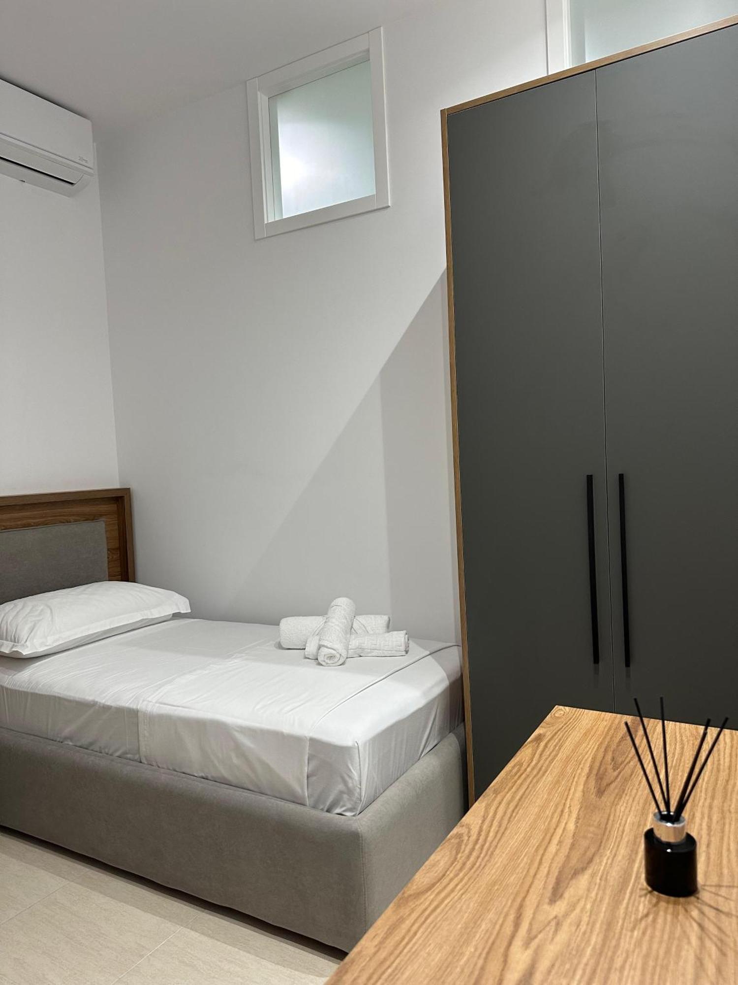 Gael Luxury Apartment Berat Bagian luar foto
