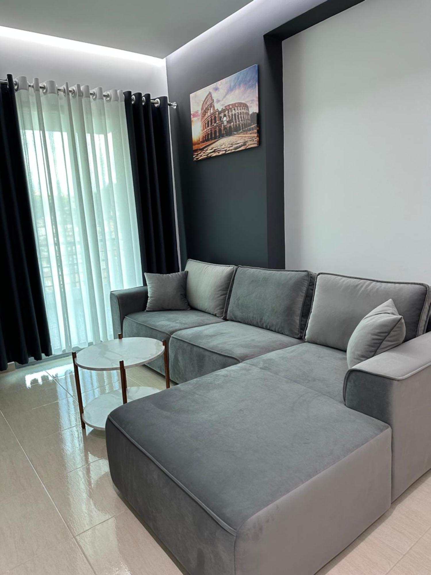 Gael Luxury Apartment Berat Bagian luar foto