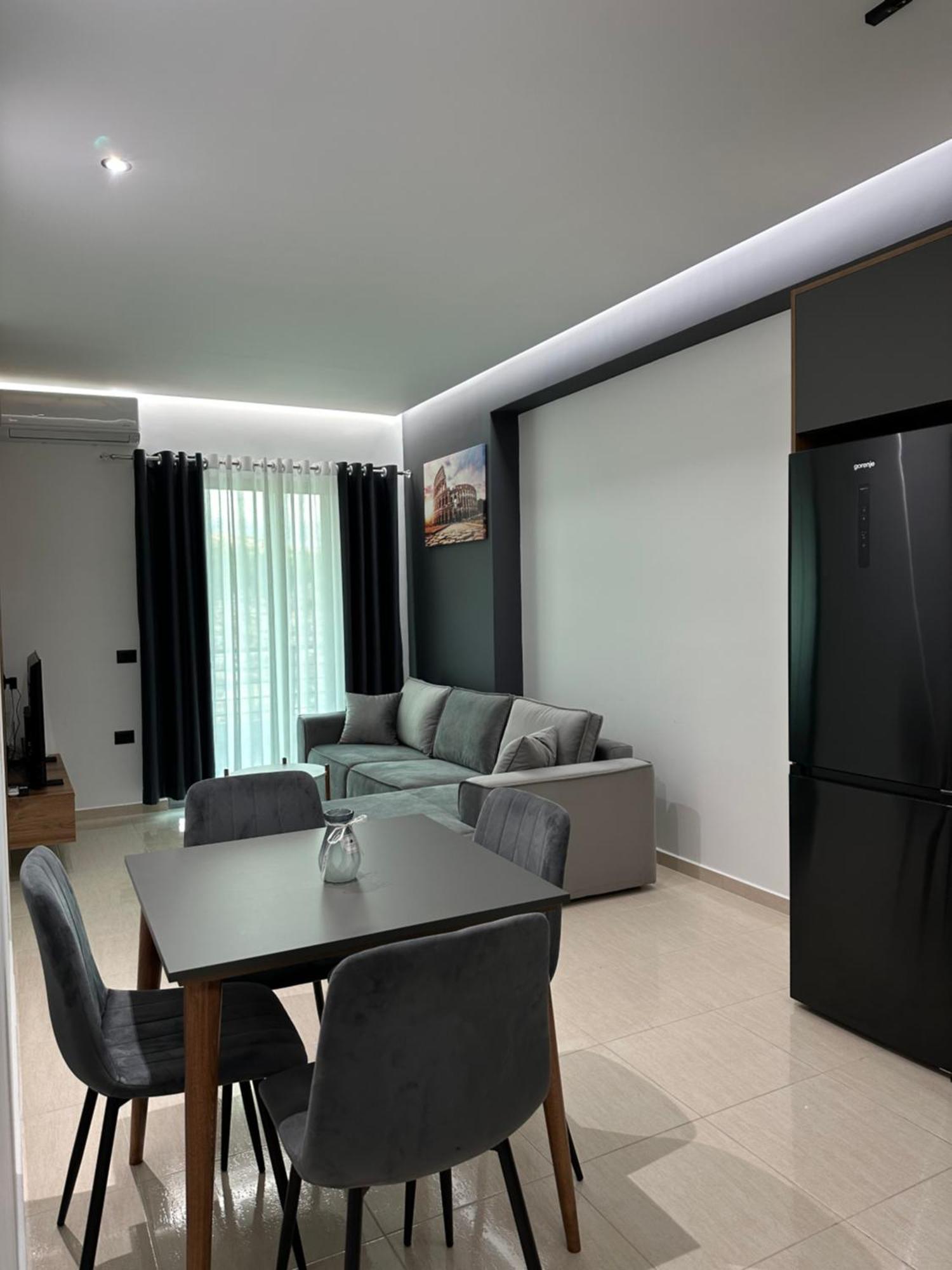 Gael Luxury Apartment Berat Bagian luar foto